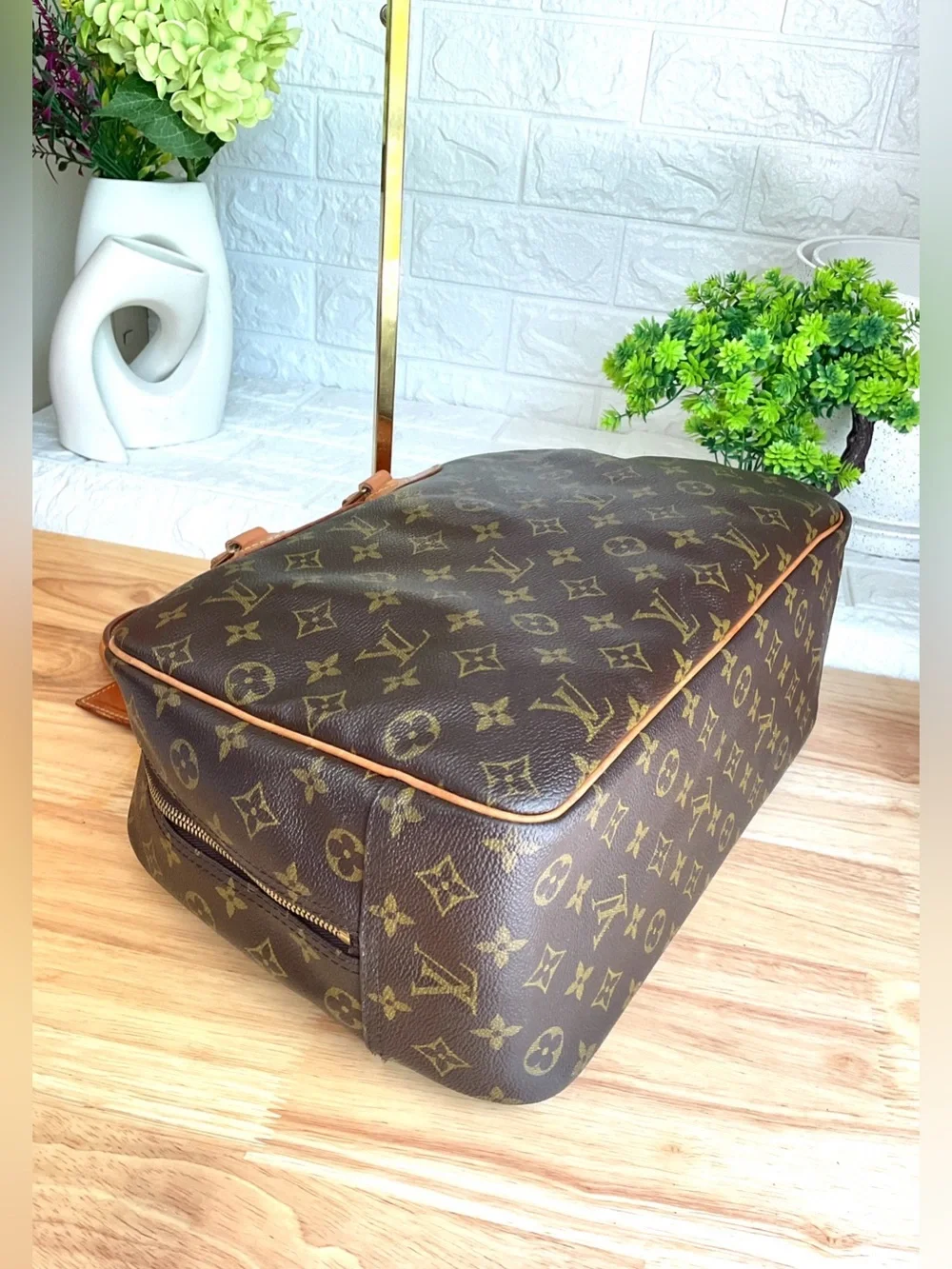 ✅LV LARGE DEAUVILLE HANDBAG AUTHENTIC LOUIS VUITTON